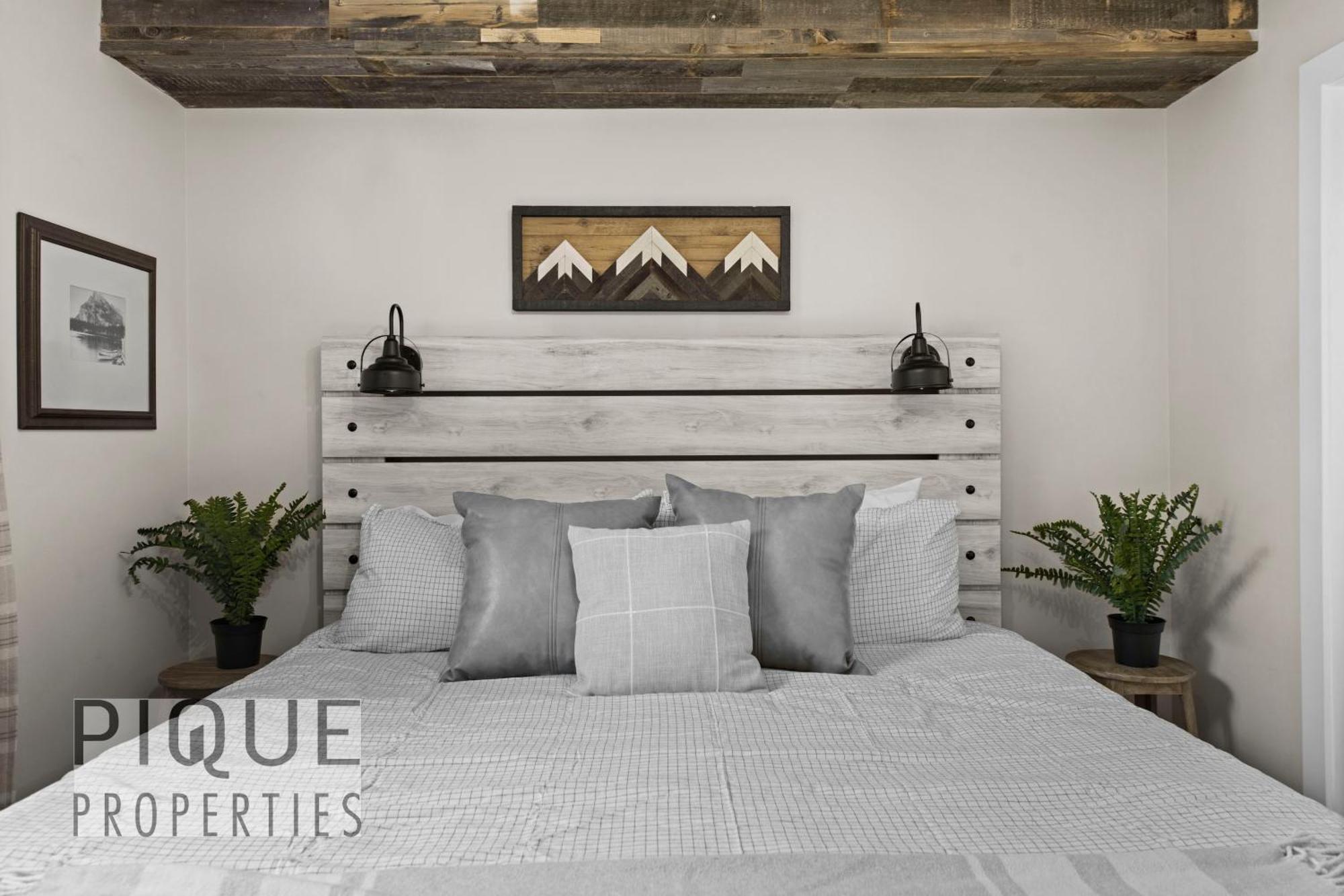 Mystic Mountain Chalet, Heated Outdoor Pool & Hot Tub, Free Parking, Fast Wifi! Canmore Exterior foto